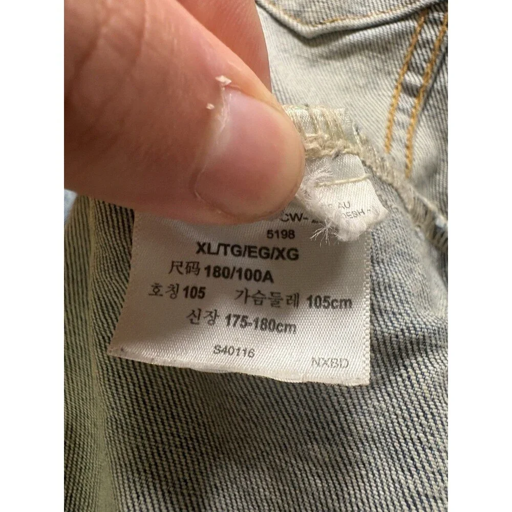 Levi Strauss Denim Trucker Jacket Men’s Western Sz XL Light Wash Faded Jean